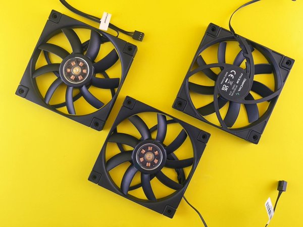 Elevate your smart home experience: effortless real-time lighting control with your smartphone